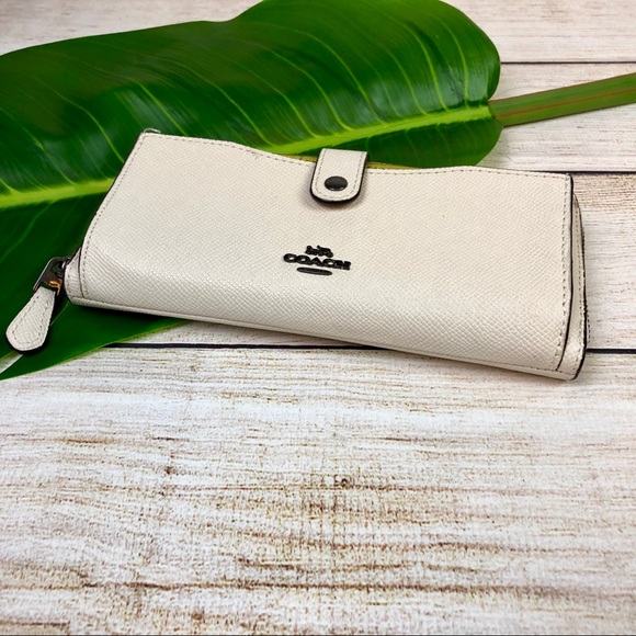 COACH • MULTIFUNCTION WALLET IN COLORBLOCK - Picture 8 of 8